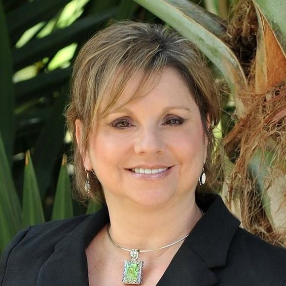 Meet your Posher, Charmaine - Picture 1 of 1